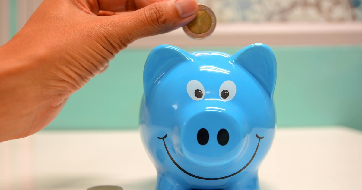 5 Surprisingly Simple Money Habits That Can Save You $5,000 This Year