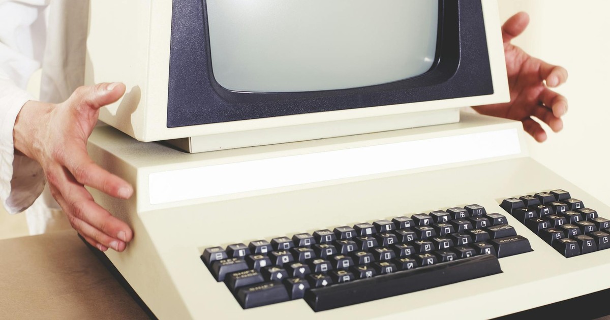 7 Bizarre Tech Innovations From History That Were Way Ahead of Their Time (And Why They Failed)