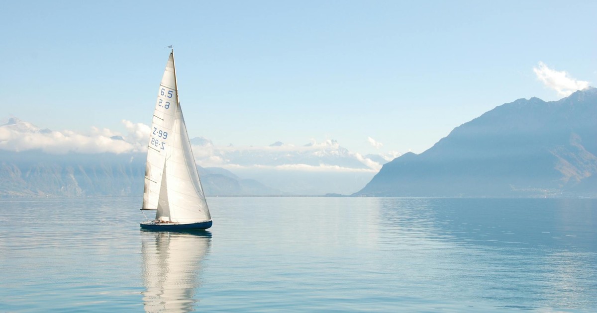 The 7 Most Underrated Travel Souvenirs That Actually Tell a Story (Beyond Typical Trinkets)